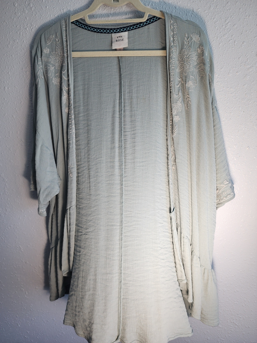 Knox Rose Sage Green Embroidered Kimono